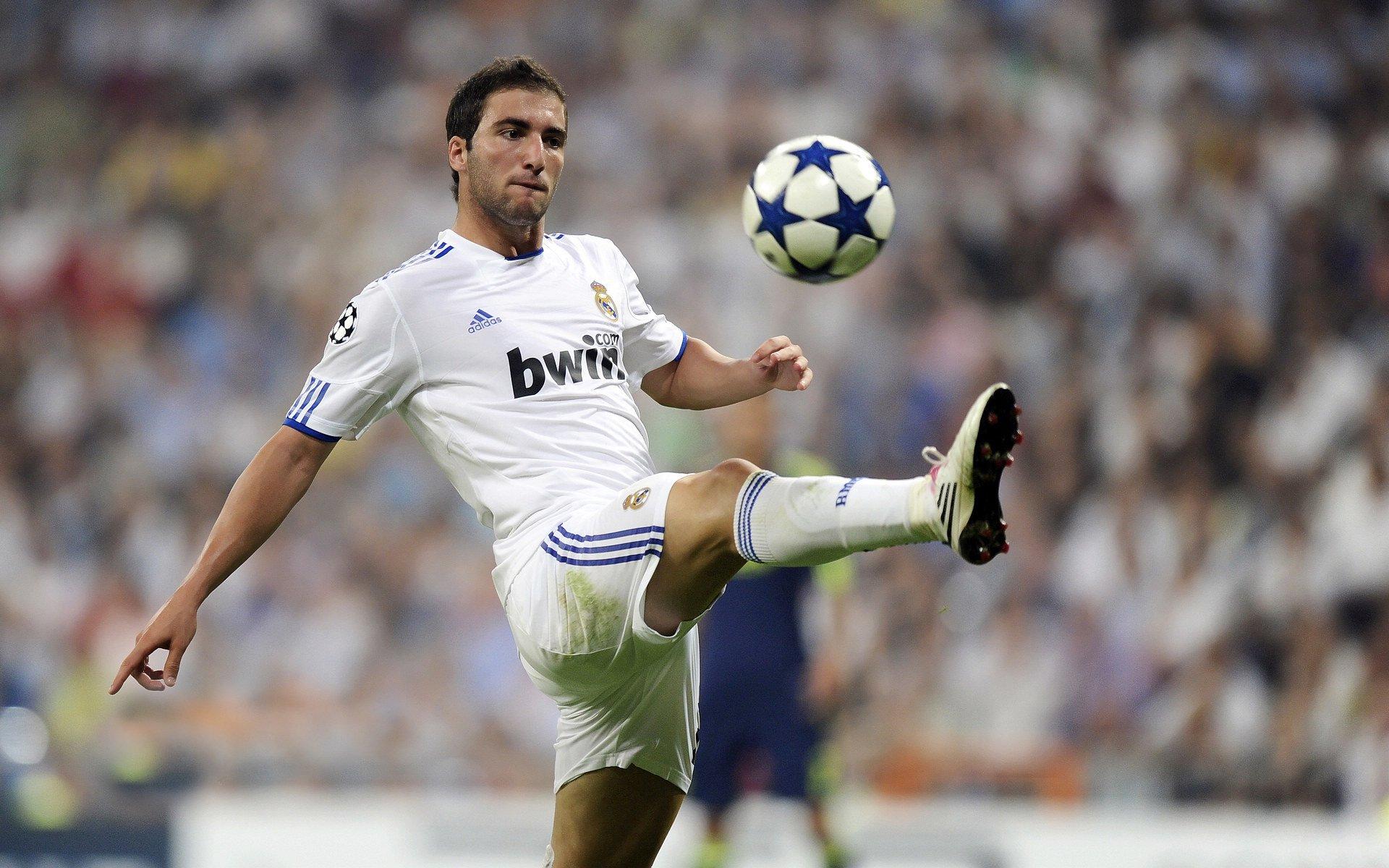 欧预赛常规赛激战正酣 豪门劲旅全力争胜