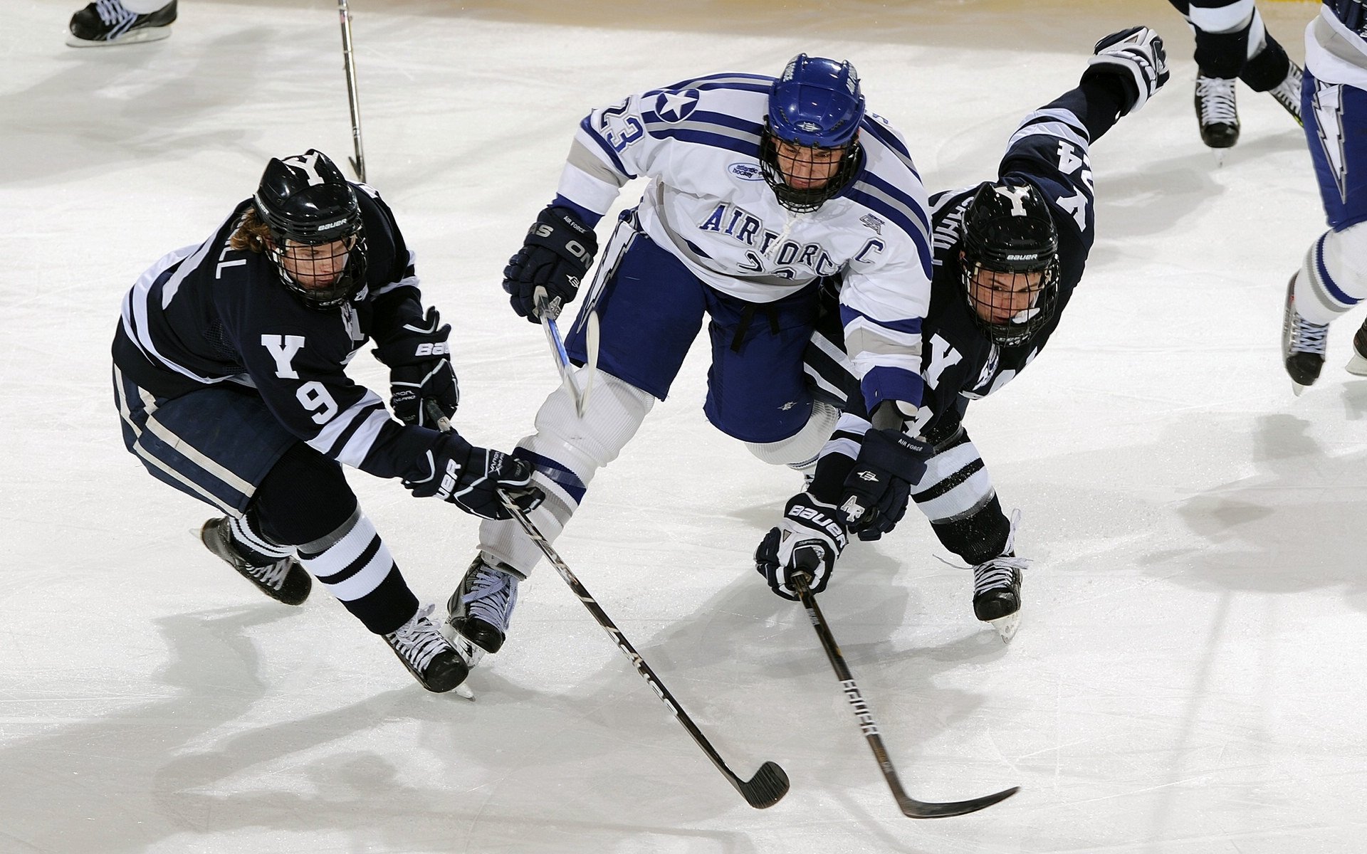 体育科技革新竞技场,智能装备与数据分析重塑运动员表现